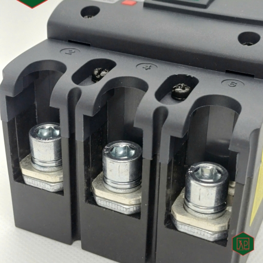 Máy cắt mạch điện tử dạng hộp đúc TGM1NE - Tengen