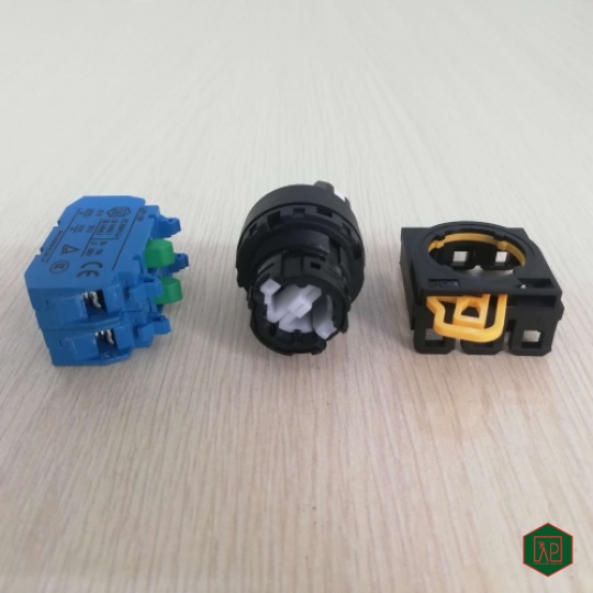 CÔNG TẮC XOAY 2 VỊ TRÍ TỰ GIỮ 1NO AC/DC PHI 22