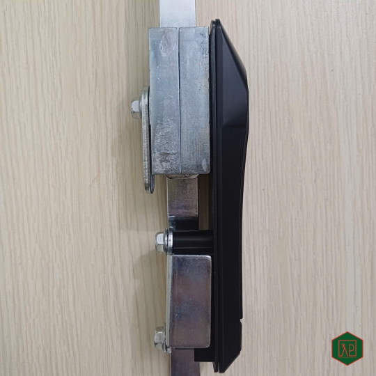 KHÓA TỦ ĐIỆN MS831-1 - SHENGJIU 