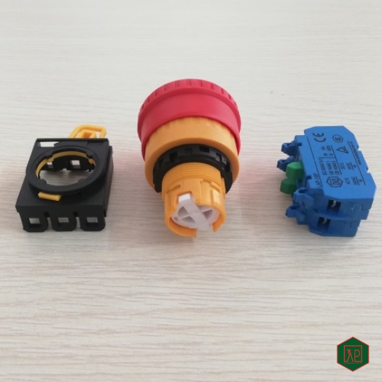 NÚT DỪNG KHẨN MÀU ĐỎ TỰ GIỮ Ø22 2NO 24VDC 240VAC