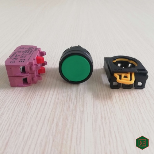 NÚT NHẤN NHẢ 2NC Ø22 24VDC, 220VAC - MÀU XANH LÁ